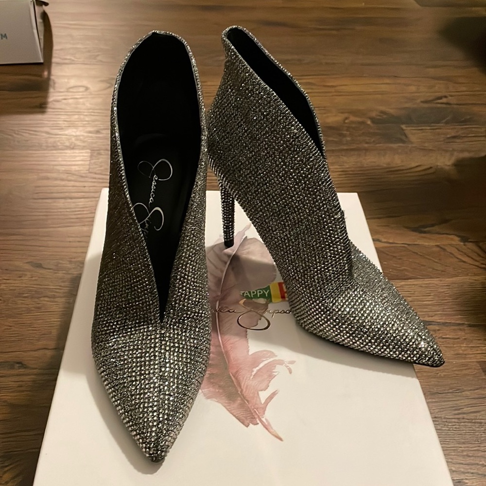 Women’s glitter bootie